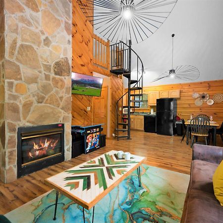 Summer Special! Dollywood At 2 Min & Heated Pool 塞维尔维尔 外观 照片