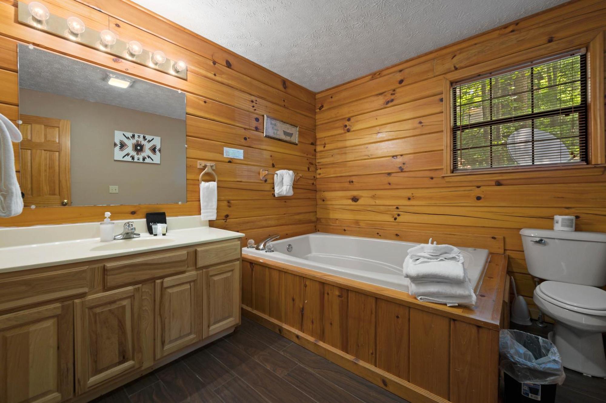 Summer Special! Dollywood At 2 Min & Heated Pool 塞维尔维尔 外观 照片